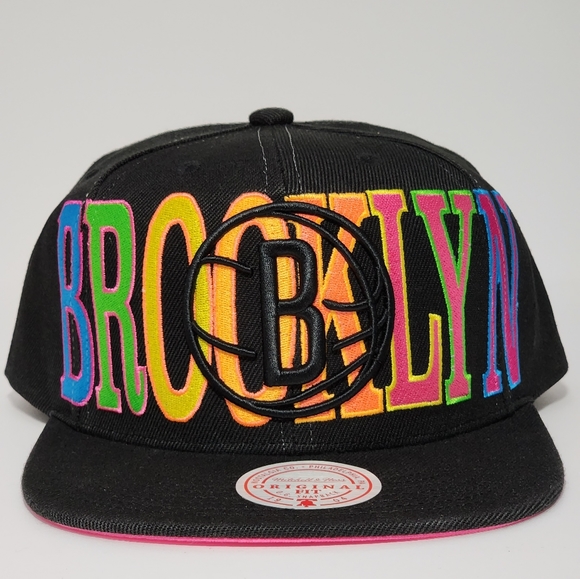Mitchell & Ness Brooklyn Nets Snapback Cap NBA In Your Face Embroidered Hat - Picture 1 of 13